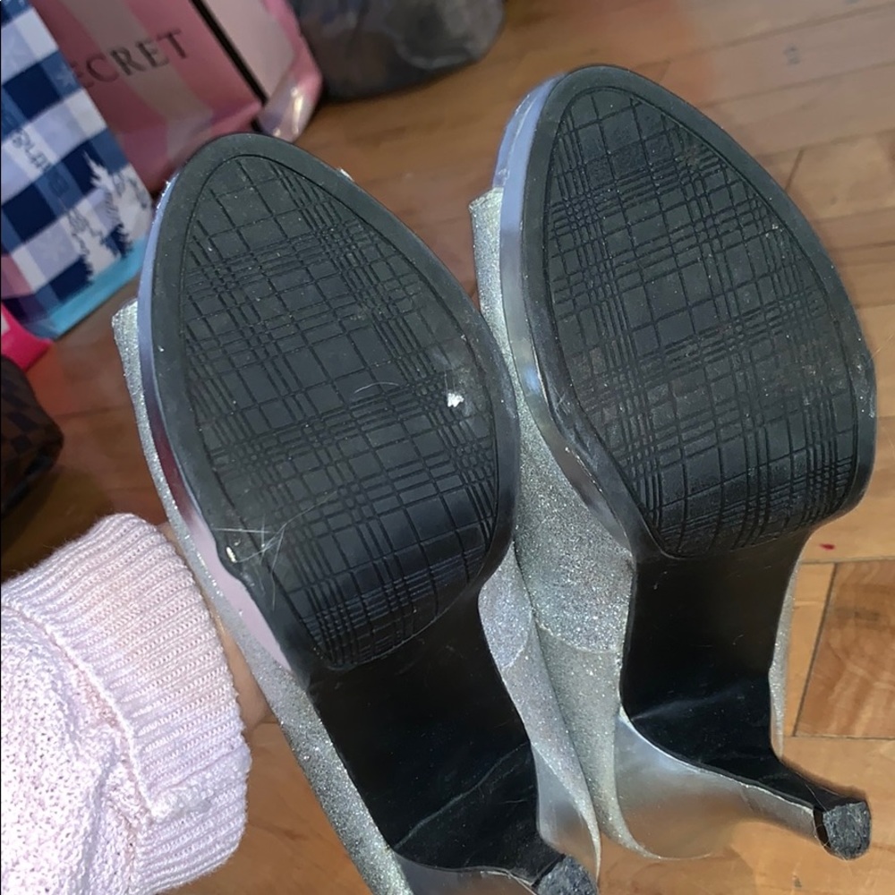 Sliver heels - Picture 5 of 5